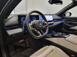 Zunanja slika - BMW Serija 5 - 540d xDrive Touring - 6 - Predogledna slika