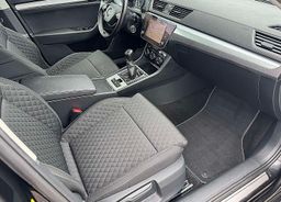 Zunanja slika - Škoda Superb - 2.0 TDI 150ks °FULL LED° °NAVIGACIJA° °KAMERA° - 9 - Predogledna slika