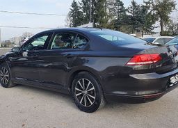 Zunanja slika - VW Passat - 1.6 TDI 120ks °NAVIGACIJA° °2x PDC° °TEMPOMAT° - 7 - Predogledna slika