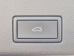 Slika poškodbe - VW - Golf Variant 1,5 eTSI Style DSG - 9 - Predogledna slika