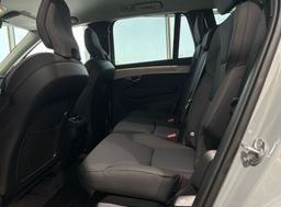 Zunanja slika - Volvo XC90 - B5P Core 7s AWD 3 leta garancije + 3 servisi - 7 - Predogledna slika