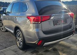 Zunanja slika - Mitsubishi Outlander - 2.2 DI-D -AUT-4WD INSTYLE+ 7 sed.-LED NAVI-KAMERA- - 11 - Predogledna slika