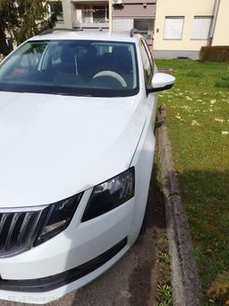 Zunanja slika - Škoda Octavia - Combi 1,6 TDI Style - 2 - Predogledna slika