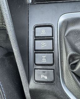 Zunanja slika - Hyundai Tucson - 1.LASTNIK-SLO-4WD-NOVI MOTOR-KAMERA-NAVI-GRETJE SE - 11 - Predogledna slika