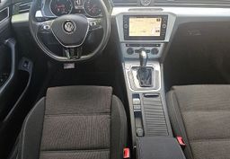 Zunanja slika - VW Passat - Variant 2.0 TDI 150ks DSG °FULL-LED° °NAVIGACIJA° °17-COL° - 7 - Predogledna slika