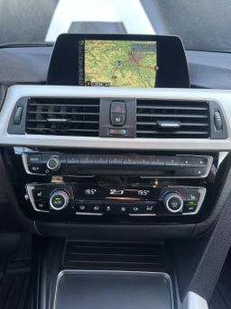 Zunanja slika - BMW Serija 3 - : 318i Advantage-NAVI-GRE.SEDEŽEV-2xPDC-TEMPOMAT-17C - 10 - Predogledna slika