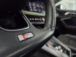 Notranja slika - Audi - A3 Sportback 40 TDI quattro S line S tronic - 18 - Predogledna slika