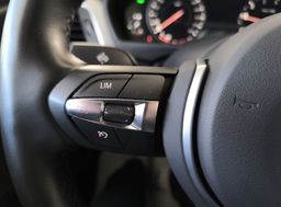 Zunanja slika - BMW Serija 3 - Touring: 318i AVT M SPORT-LED-USNJE-ŠPORTNI SEDEŽI-VIRTU - 20 - Predogledna slika