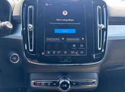 Zunanja slika - Volvo XC40 - B3  P  163hp Core 3 leta garancije + 3 servisi - 14 - Predogledna slika