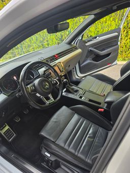 Notranja slika - VW Passat - Variant 2,0 TDI BMT Highline - 4 - Predogledna slika
