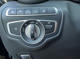 Zunanja slika - Mercedes-Benz C-Razred - Mercedes-AMG C63-HUD-VENTILACIJA-MULTI.LED-KEYLESS - 16 - Predogledna slika