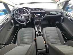 Notranja slika - VW Touran - 1,6 TDI BMT Highline - 9 - Predogledna slika