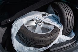 Zunanja slika - Škoda Karoq - 1,6 TDI AMBITION - 9 - Predogledna slika