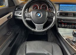 Zunanja slika - BMW Serija 7 - : 730d AUT. HEADUP-SOFTCLOSE-MERMOY-GRETJE-NAVI. - 13 - Predogledna slika