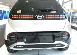 Zunanja slika - Hyundai Inster - 84 KW 49KWH PREMIUM-WINTER-17COL-GRETJE BAT.-VIDEO - 4 - Predogledna slika