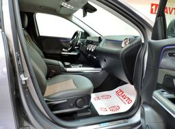 Zunanja slika - Mercedes-Benz EQA - 250  LED-KAMERA-MRTVI KOTI - 11 - Predogledna slika