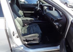 Zunanja slika - Lexus UX - 250h HYBRID - samo 68.299 kilometrov - 7 - Predogledna slika