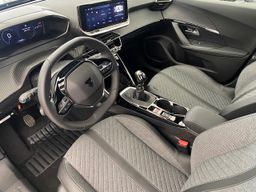 Notranja slika - Peugeot 2008 - Peugeot  ALLURE 1,2 PureTech 130 - NA ZALOGI - 8 - Predogledna slika