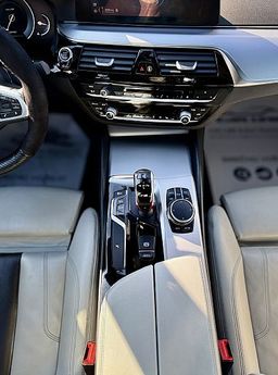 Zunanja slika - BMW Serija 5 - : 540i xDrive AT. M5 Look. 20 col. Stage2+. FOLIJA - 10 - Predogledna slika