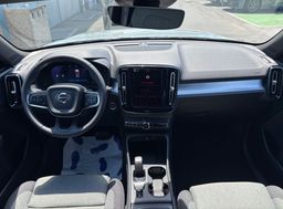 Zunanja slika - Volvo XC40 - B3  P  163hp Core 3 leta garancije + 3 servisi - 8 - Predogledna slika