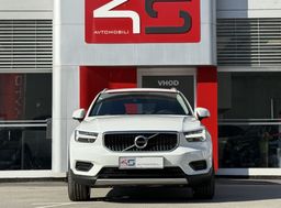 Zunanja slika - Volvo XC40 - D3 A Momentum 1.LASTNIK - 2 - Predogledna slika