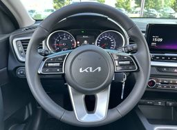 Zunanja slika - KIA Ceed - SW 1.5 T-GDi LX Champion+ ISG. M T - 14 - Predogledna slika