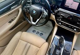 Zunanja slika - BMW Serija 5 - Touring:   530d xDrive Touring Avt. - 9 - Predogledna slika