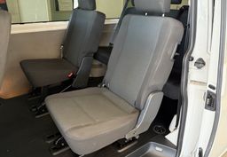 Zunanja slika - VW Transporter - T6 Kombi  7+1  2.0 TDI DSG - 9 - Predogledna slika