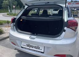 Zunanja slika - Hyundai i20 - 1.1 CRDI COMFORT SAMO 121293 KM ZELO LEP... - 11 - Predogledna slika