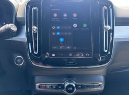 Zunanja slika - Volvo XC40 - B3  P  163hp Core 3 leta garancije + 3 servisi - 12 - Predogledna slika