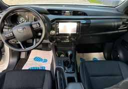 Zunanja slika - Toyota Hilux - V6 4.0 + dod.oprema - 6 - Predogledna slika