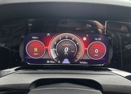 Zunanja slika - VW Golf - GTI DSG-AKTIV.VOLAN-HARMAN-KAMERA-KEYLESS-19COL... - 18 - Predogledna slika