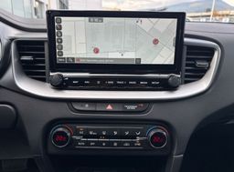 Zunanja slika - KIA XCeed - 1.6 T-GDi LX SMART ISG.7DCT 110 kW - 15 - Predogledna slika