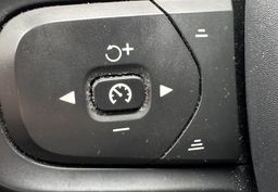 Zunanja slika - Volvo XC40 - D3 AWD Momentum Avt. KAMERA.NAVI.ALU.4X4.TOP - 12 - Predogledna slika