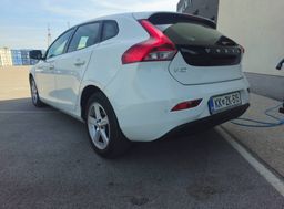 Zunanja slika - Volvo V40 - D2 Kinetic - 4 - Predogledna slika