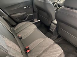 Notranja slika - Peugeot 2008 - Peugeot  ALLURE 1,2 PureTech 130 - NA ZALOGI - 12 - Predogledna slika
