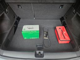 Notranja slika - Audi Q2 - 1,6 TDI (Basis) - 15 - Predogledna slika