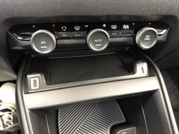 Zunanja slika - Citroën C4 - 1,2 PureTech 130 Feel - 12 - Predogledna slika