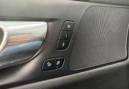 Zunanja slika - Volvo V60 Cross Country - D4 AWD AUT Cross Country Pro - 11 - Predogledna slika
