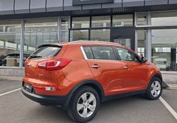 Zunanja slika - KIA Sportage - 2WD 1.7 CRDi Style - 4 - Predogledna slika