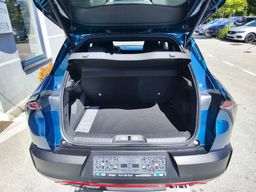 Notranja slika - Alfa Romeo Junior - 1.2 E-DCT6 MHEV 145KM SPECIALE - 19 - Predogledna slika