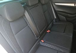 Zunanja slika - Škoda Karoq - 1.5 TSI 150ks DSG °1.LASTNIK° °KAMERA° °VIRTUAL° - 12 - Predogledna slika