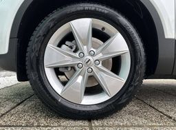 Zunanja slika - Volvo XC40 - B3 P Core AT DCT - 9 - Predogledna slika