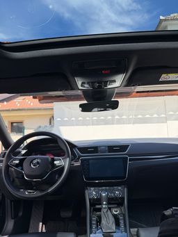 Notranja slika - Škoda Superb - Combi 1,5 TSI L&K DSG - 7 - Predogledna slika