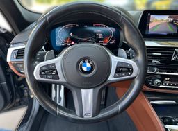 Zunanja slika - BMW Serija 5 - Touring: 530d M PAKET LED NAVI PDC KAMERA PANO RADAR TOP - 15 - Predogledna slika