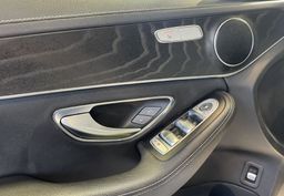 Zunanja slika - Mercedes-Benz C-Razred - AVANTGARDE-HEAD UP-PANO-LED-NAVI-KAMERA-ALU - 18 - Predogledna slika