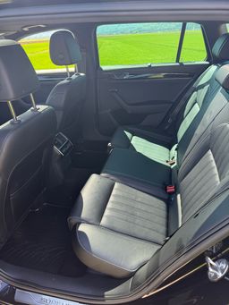 Notranja slika - Škoda Superb - Combi 1,5 TSI L&K DSG - 11 - Predogledna slika