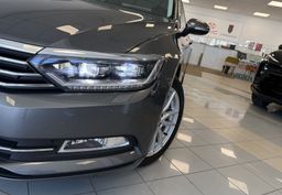 Zunanja slika - VW Passat - 1.6 TDI BMT Comfortline -FULL LED-NAVI-ACC-ALU- - 4 - Predogledna slika