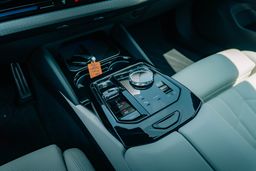 Zunanja slika - BMW Serija 5 - 5 Series - 12 - Predogledna slika