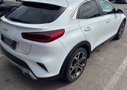 Zunanja slika - KIA XCeed - 1.5 T-GDi EX Way ISG. M T 118 kW - 4 - Predogledna slika